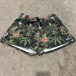 Your Highness W Leaf Women’s Shorts Size Large